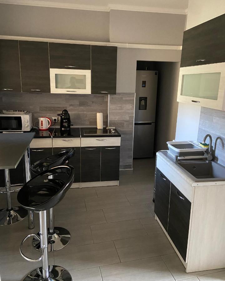 Centroom Apartman Шаторолйоуйгей Екстер'єр фото